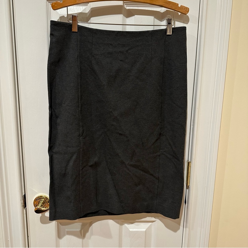 Ann Taylor dark gray pencil skirt w/ back zipper, Size 12